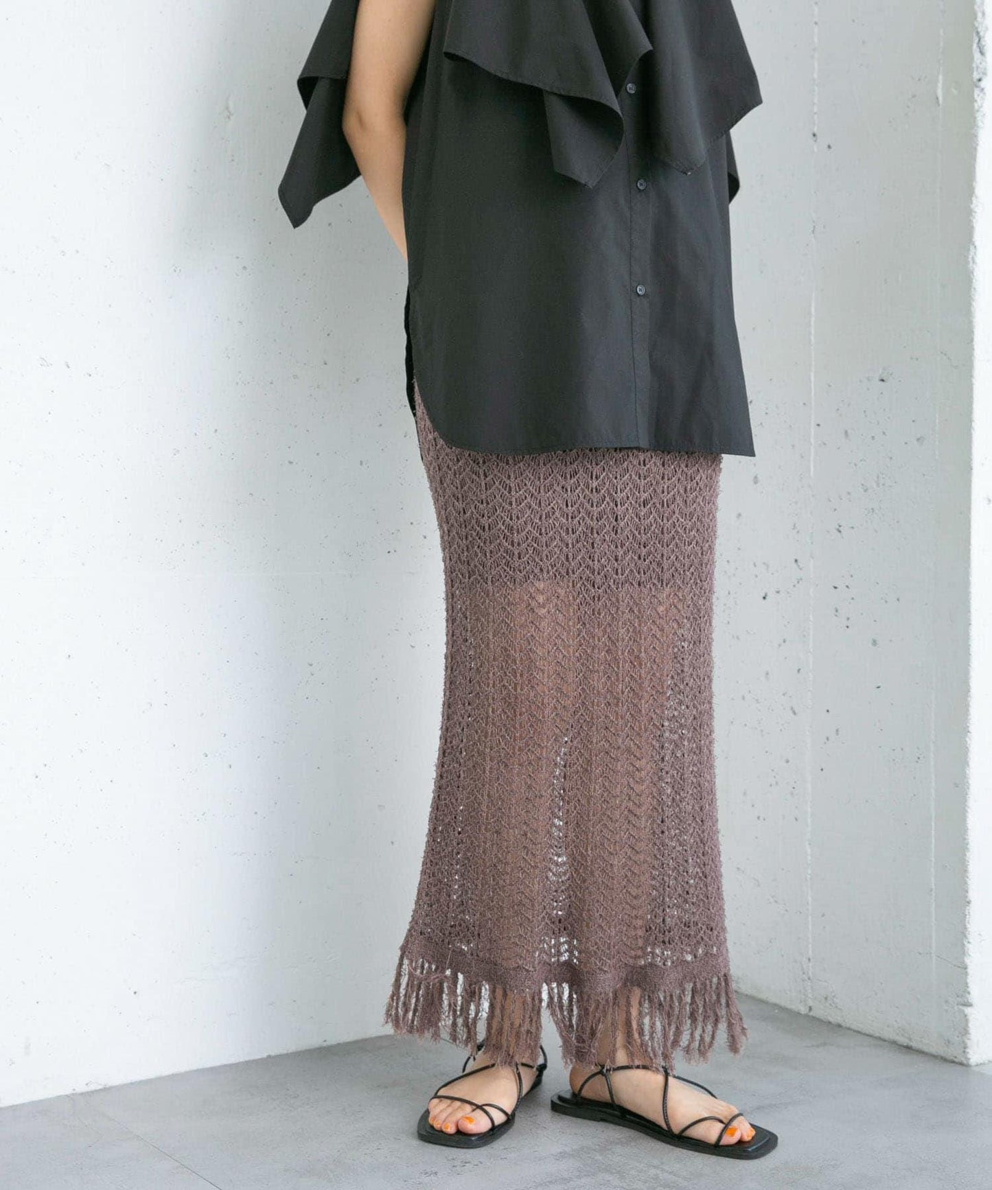 流蘇鏤空針織半身裙