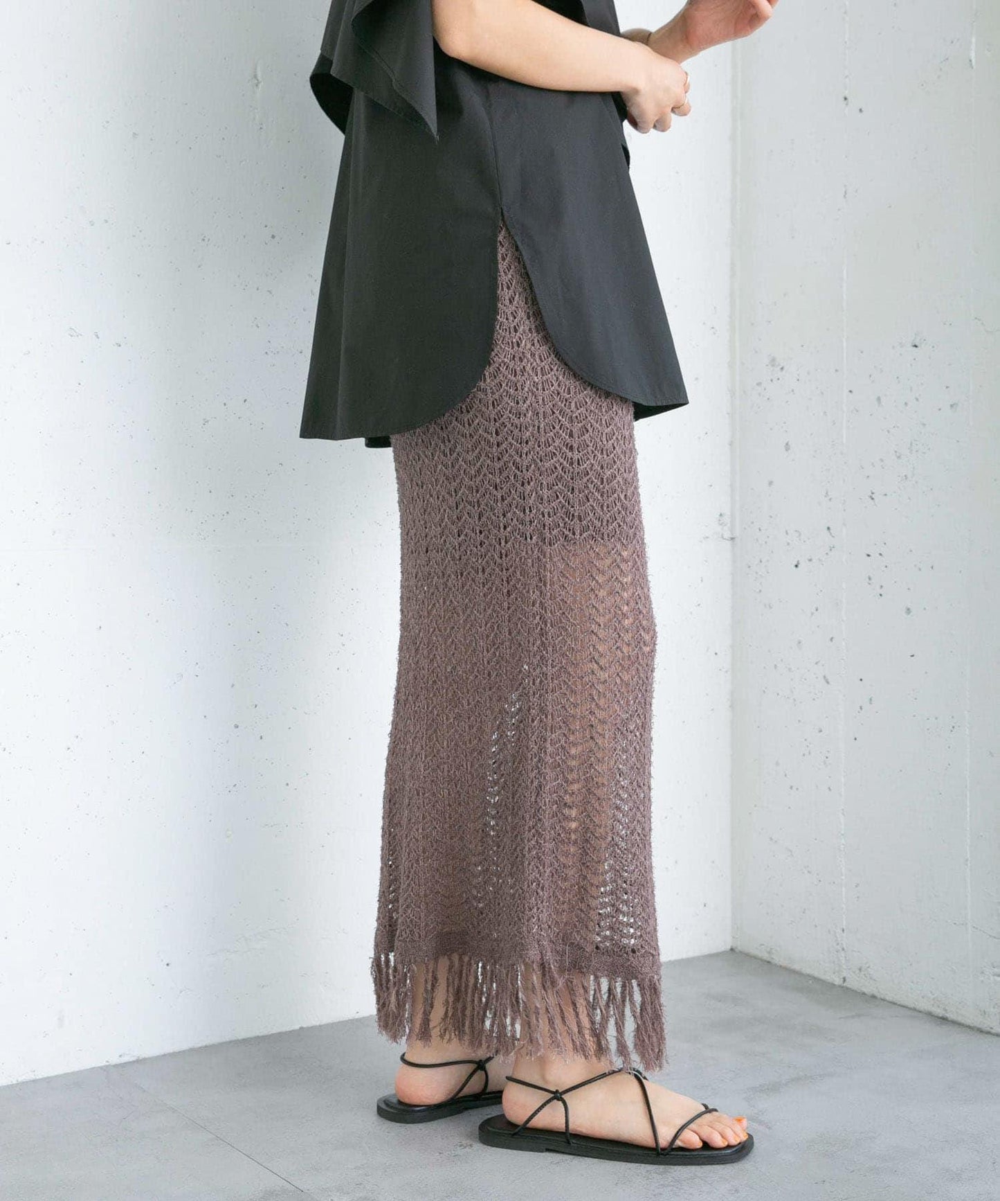 流蘇鏤空針織半身裙