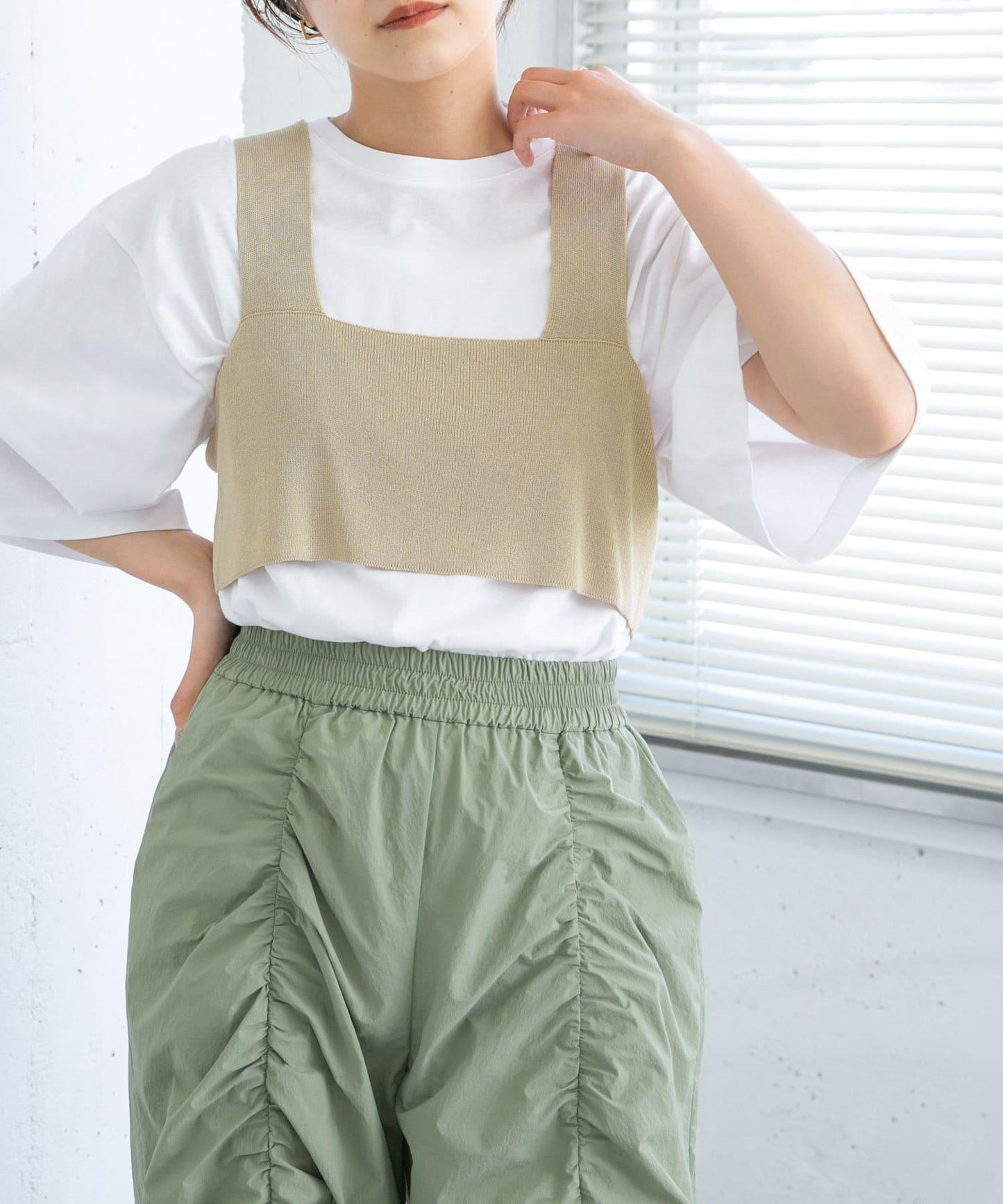 背部交叉針織吊帶背心