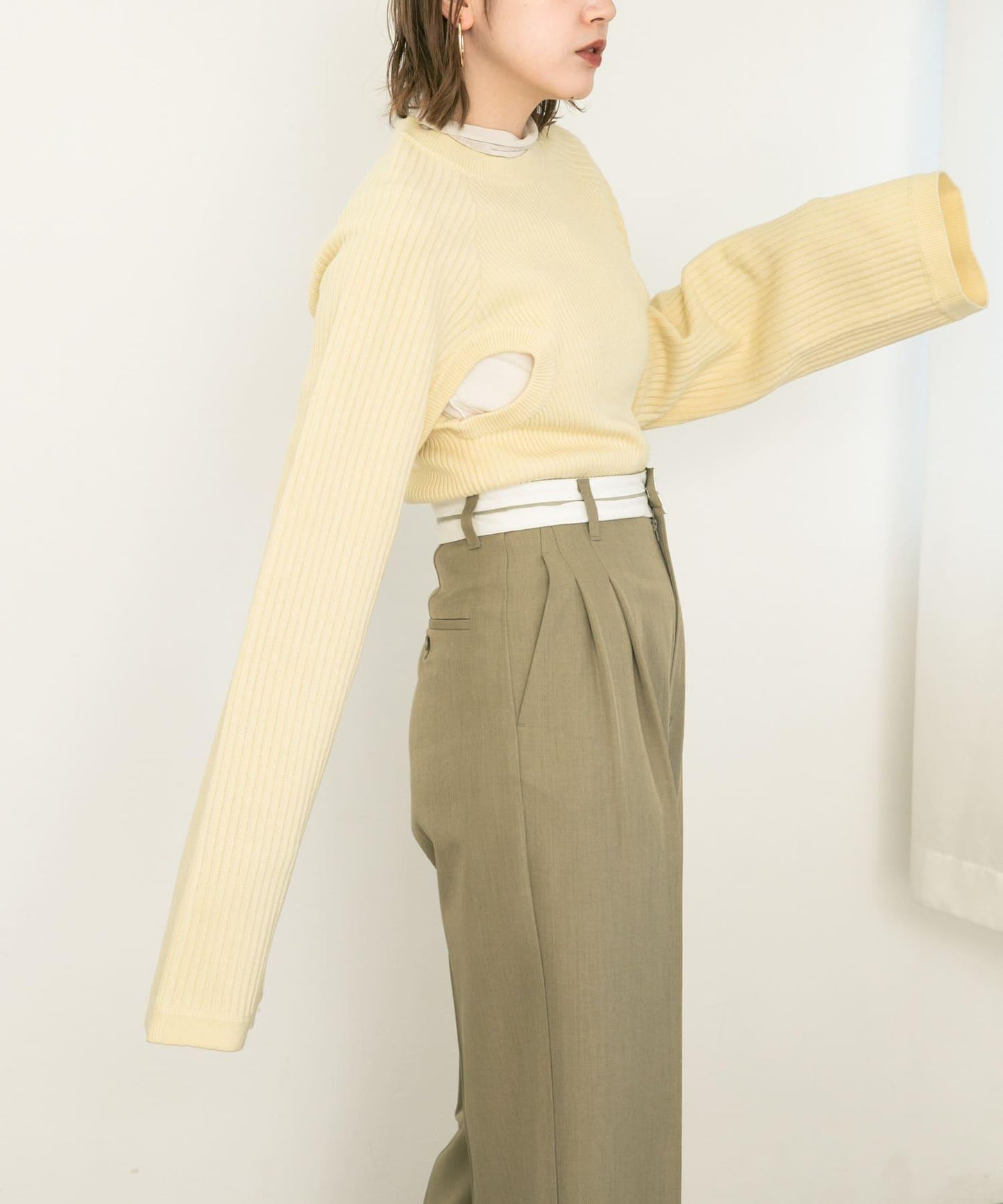 鏤空設計針織衫