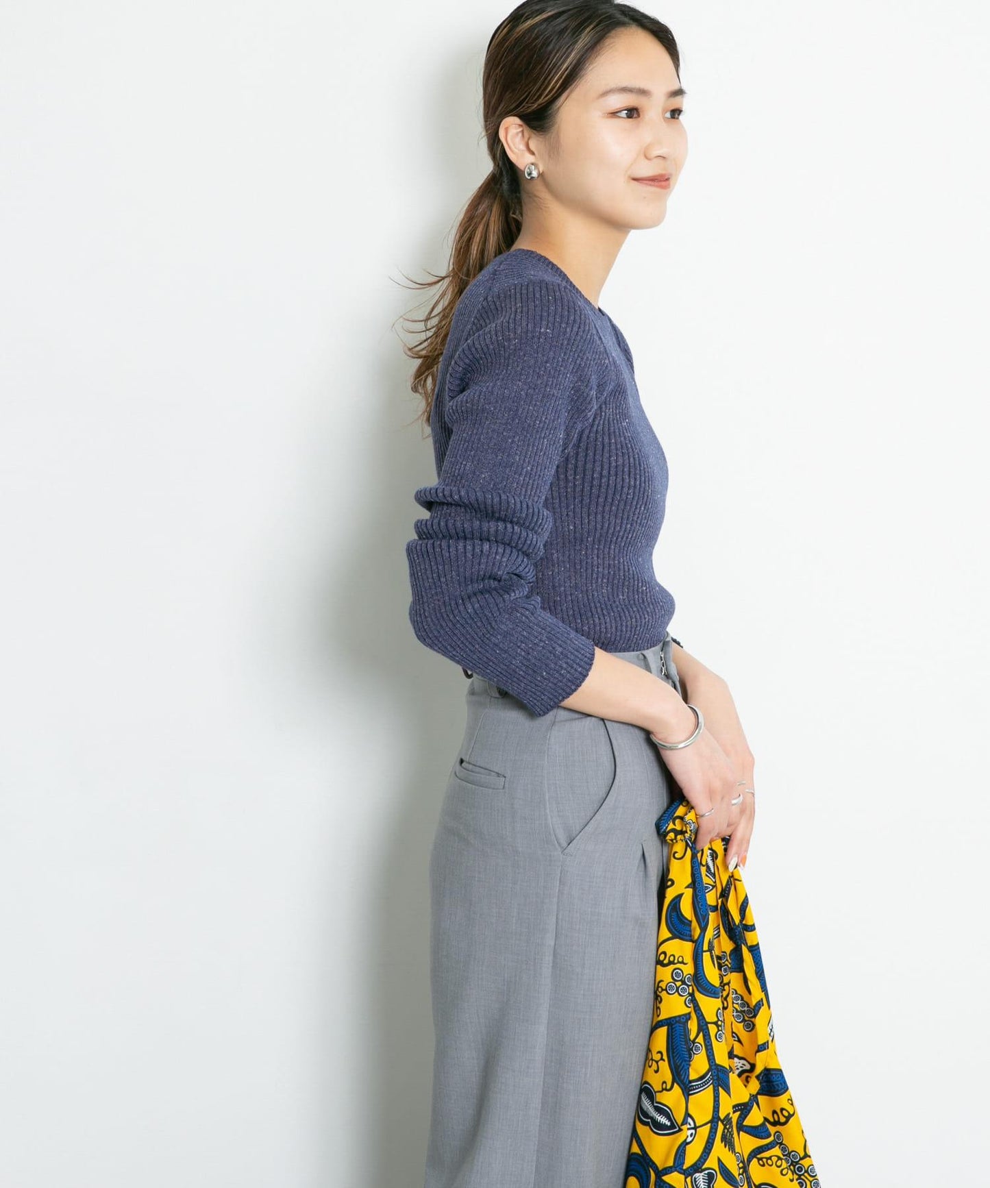 混色羅紋圓領針織衫