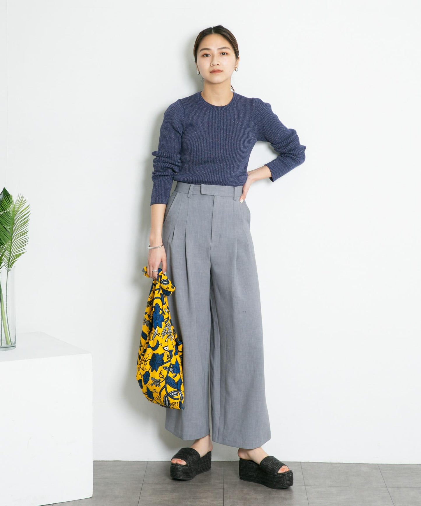 混色羅紋圓領針織衫