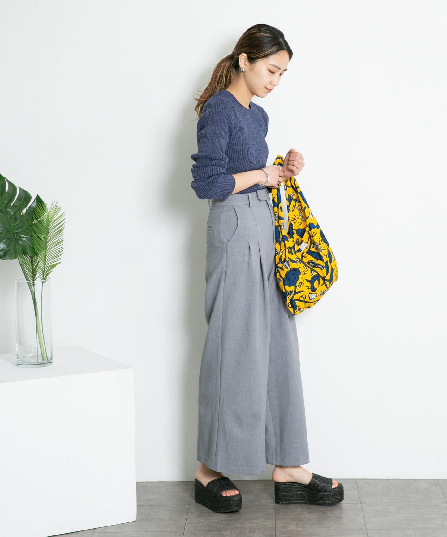 混色羅紋圓領針織衫