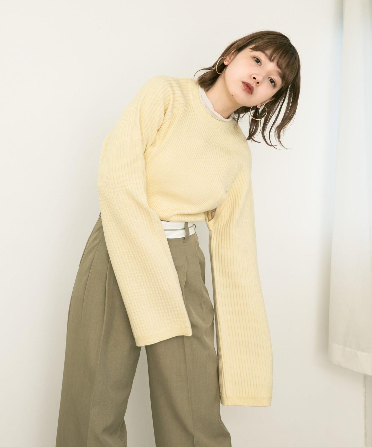 鏤空設計針織衫