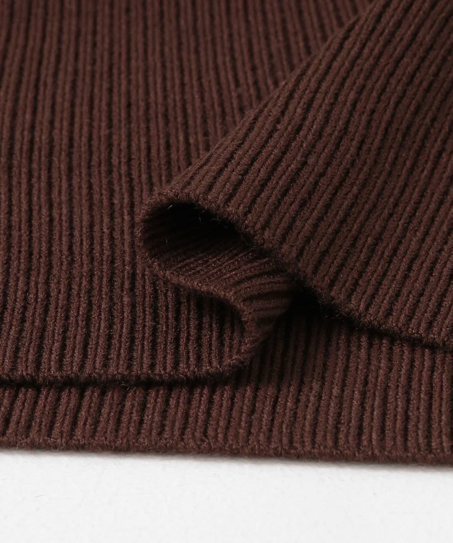 鏤空設計針織衫