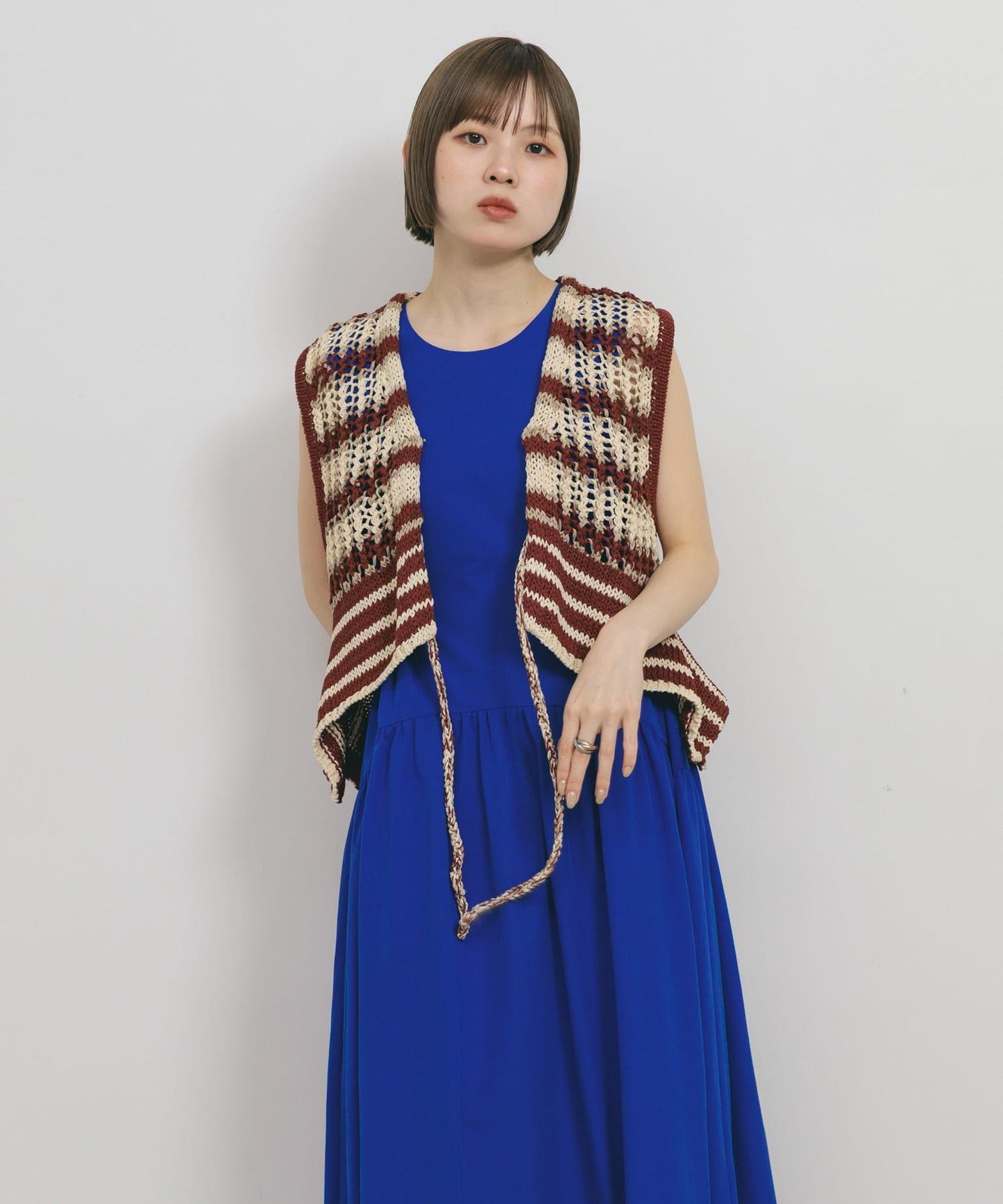 無袖抽繩連衣裙