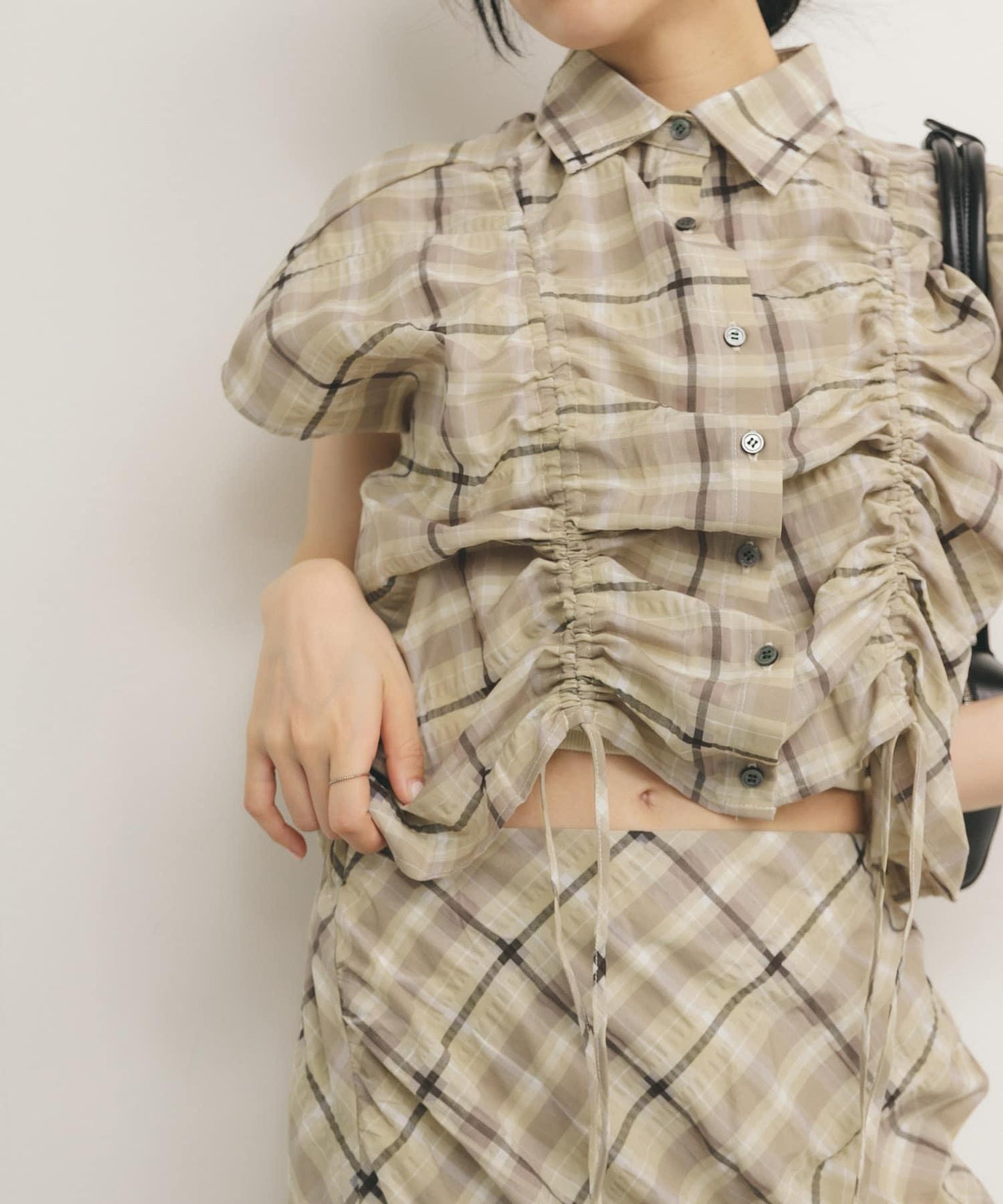 抽繩透視格紋襯衫