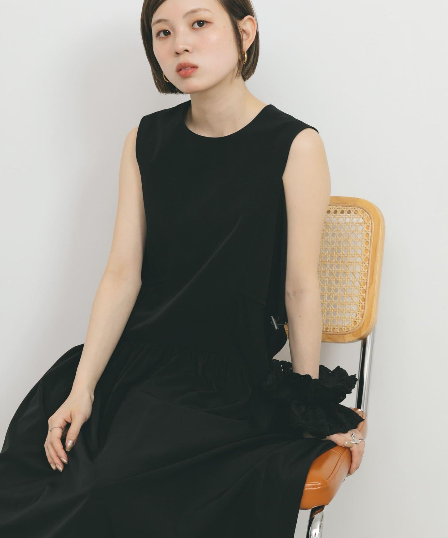 無袖抽繩連衣裙