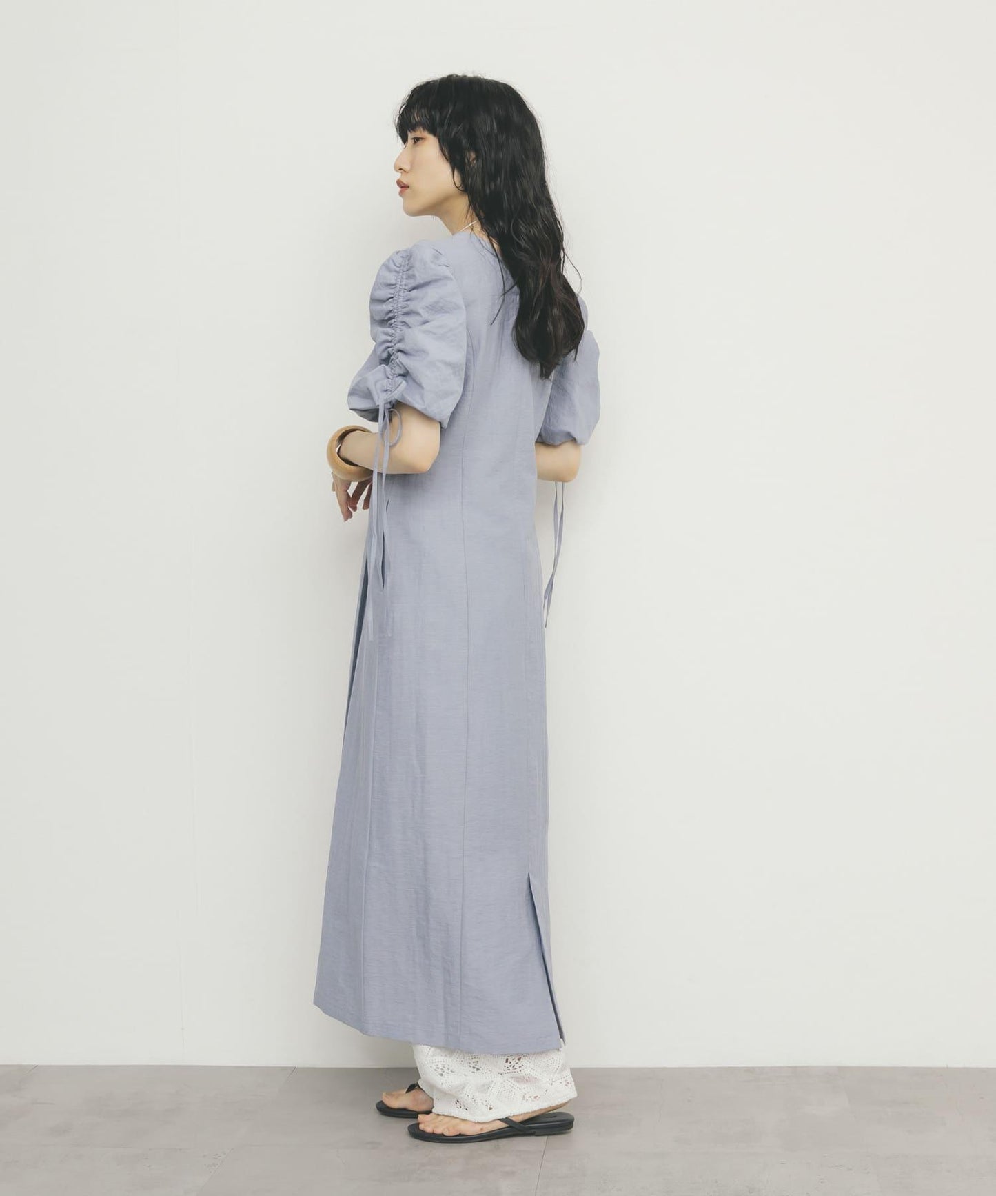 2尺碼可選抽繩袖連衣裙