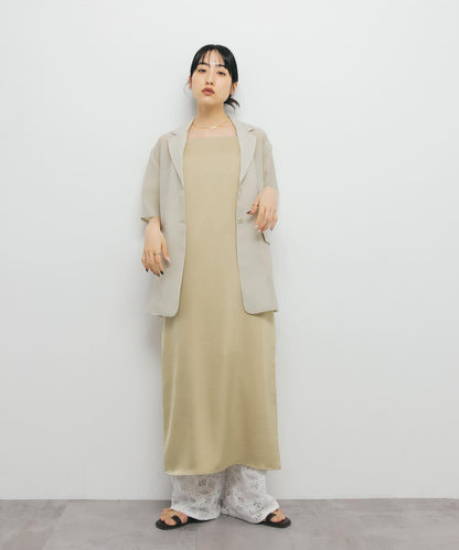 緞面吊帶連衣裙