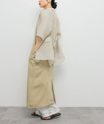 緞面吊帶連衣裙