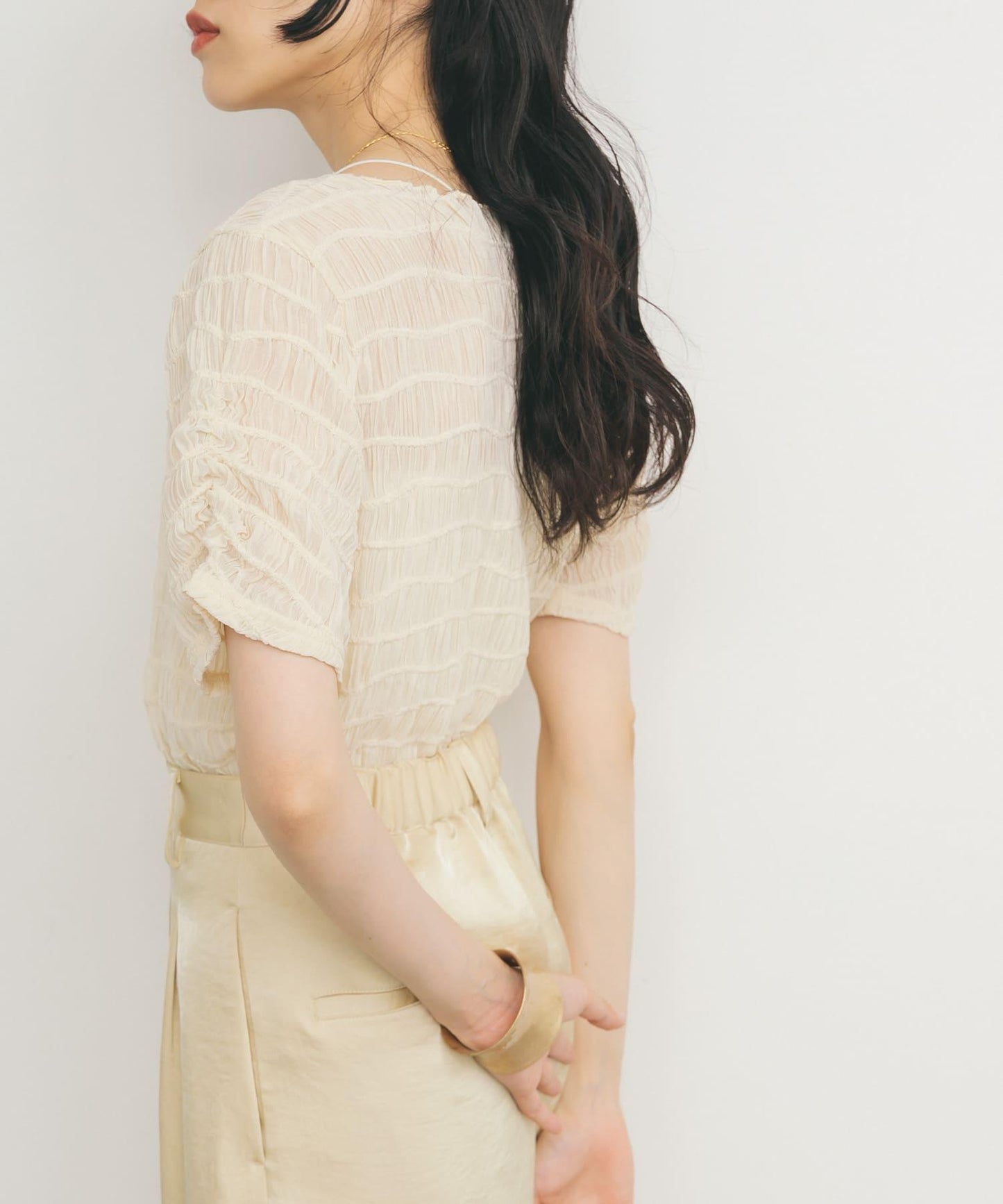 褶皺透視上衣