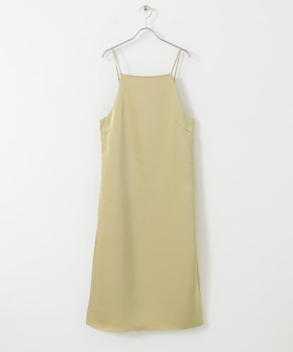 緞面吊帶連衣裙