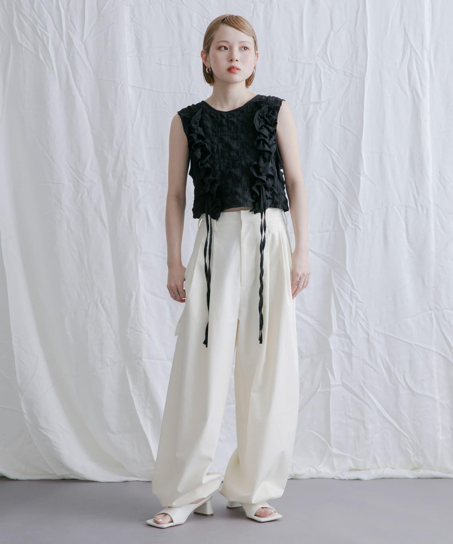 2WAY荷葉邊無袖上衣