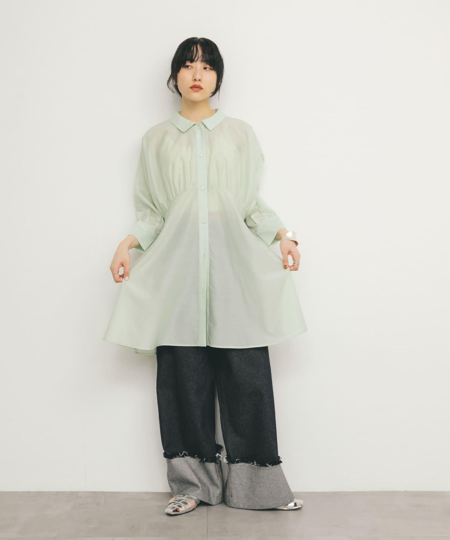 曲線褶皺迷你連衣裙