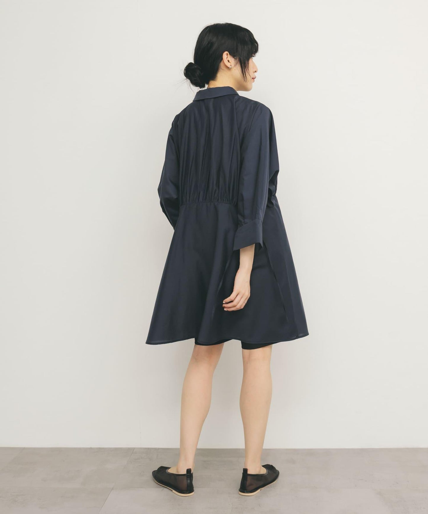 曲線褶皺迷你連衣裙