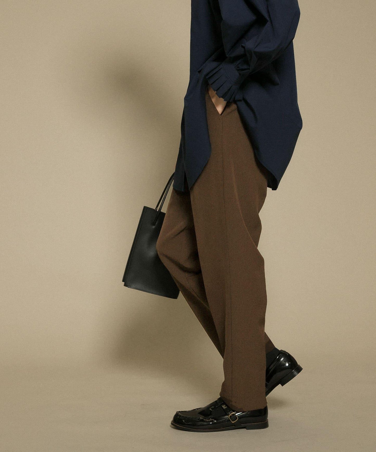 illi 單褶修身錐形褲