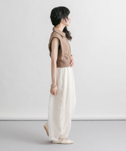 肩部褶皺拉鍊衛衣