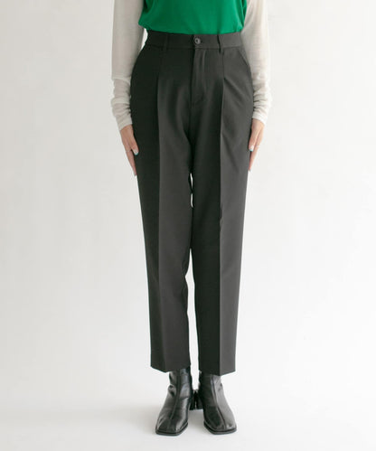 illi 單褶修身錐形褲