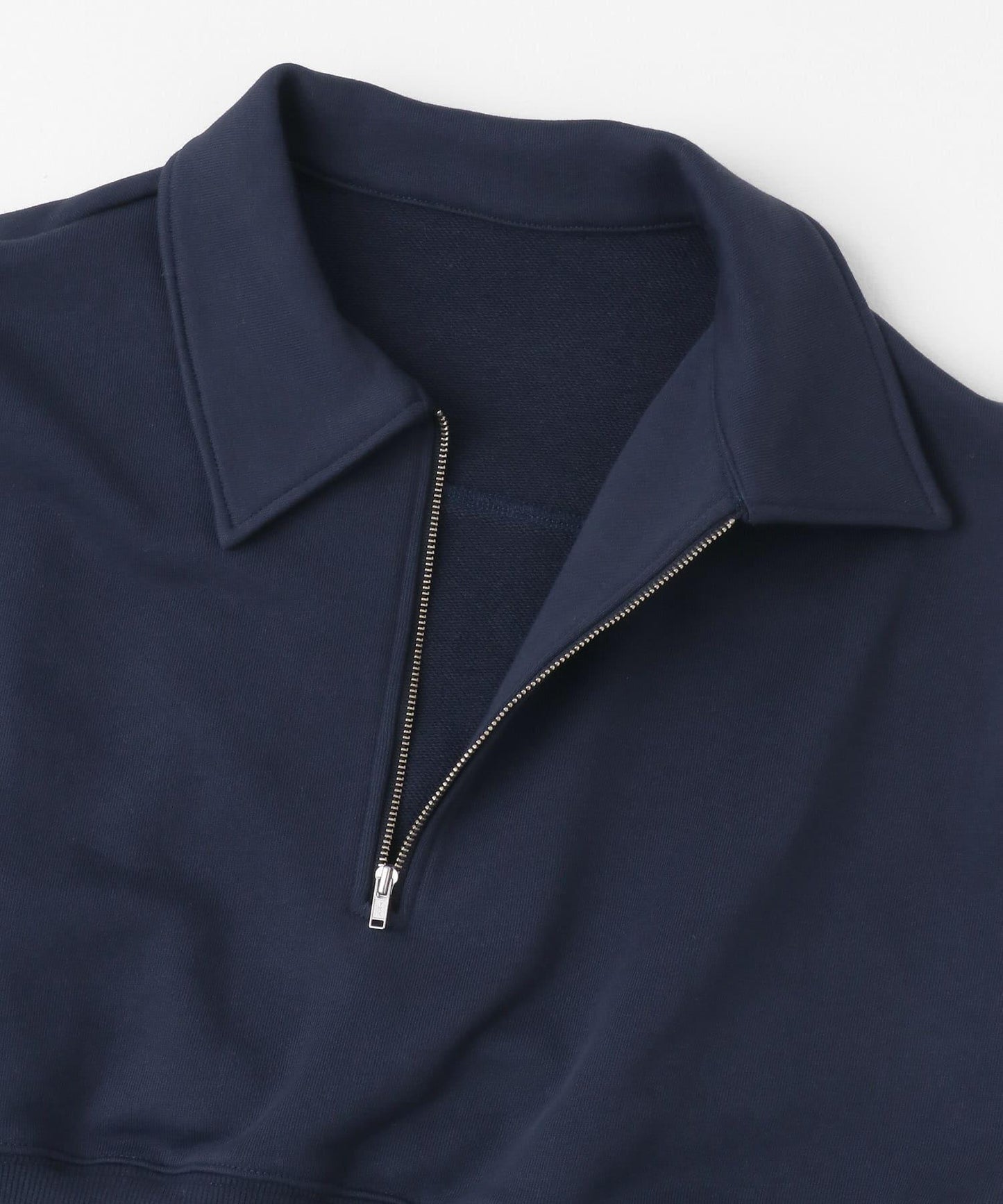 肩部褶皺拉鍊衛衣