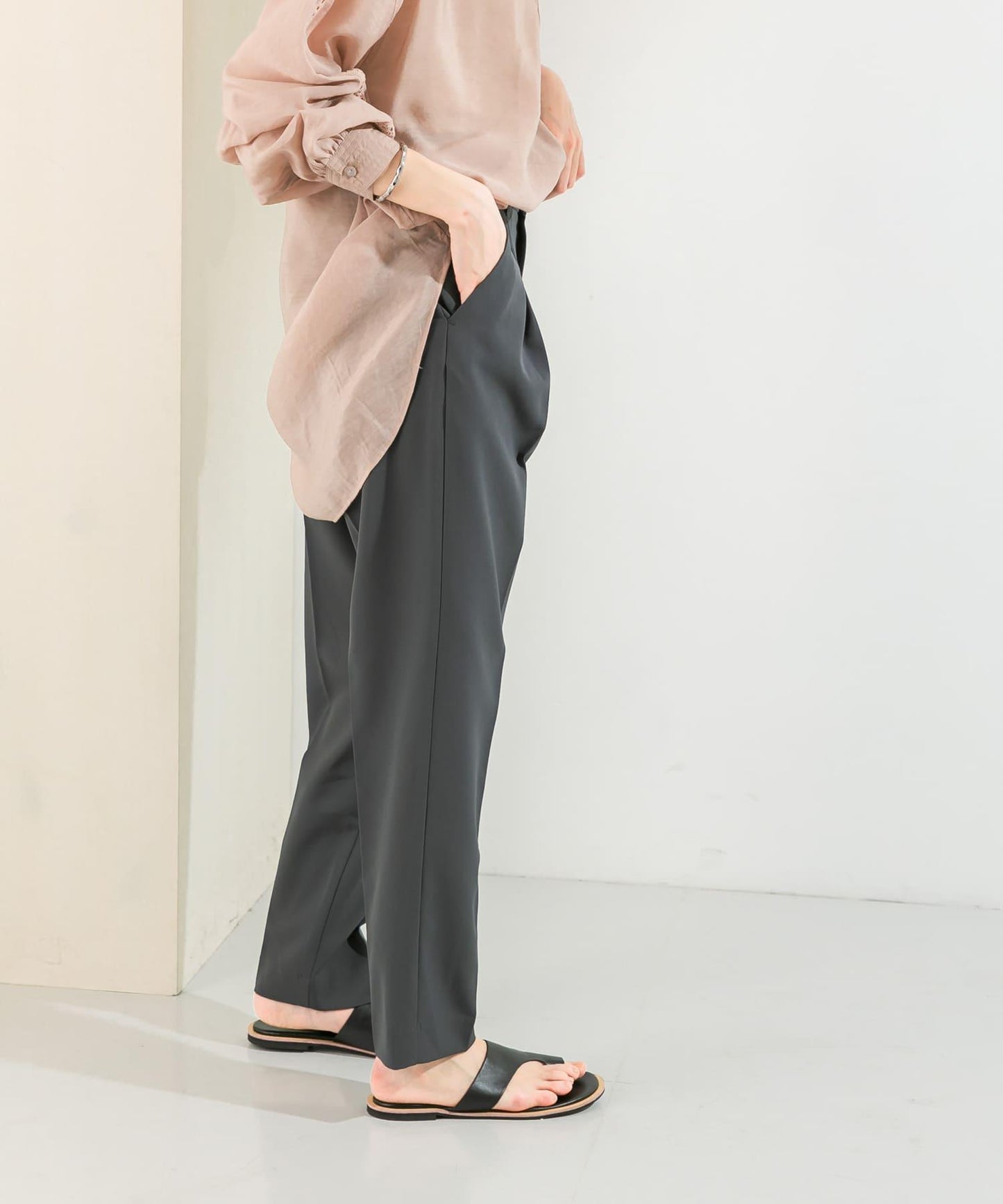 illi 單褶修身錐形褲