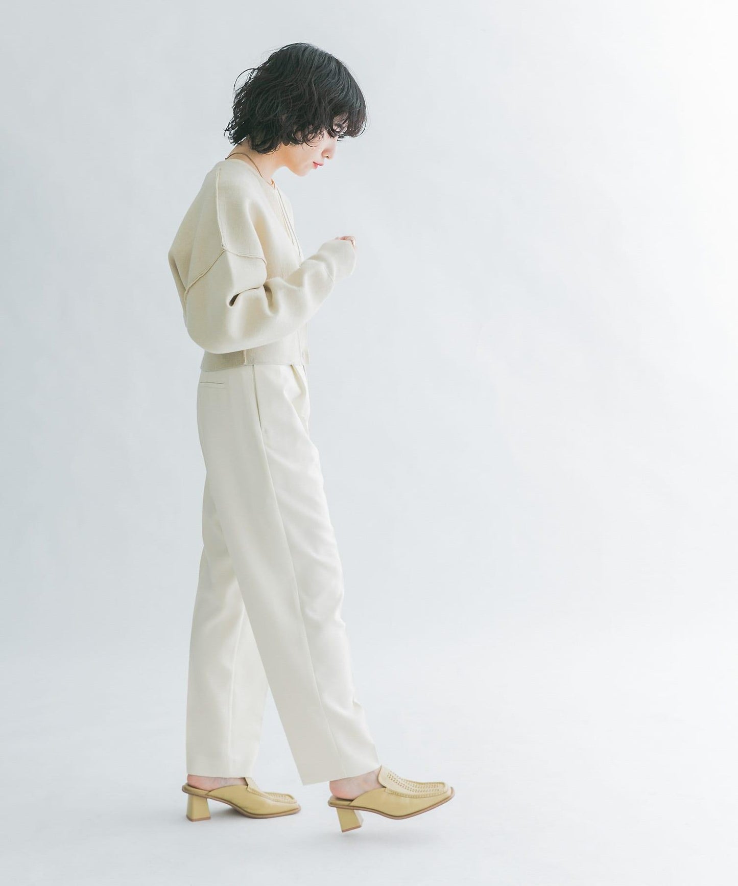 illi 單褶中線西裝褲