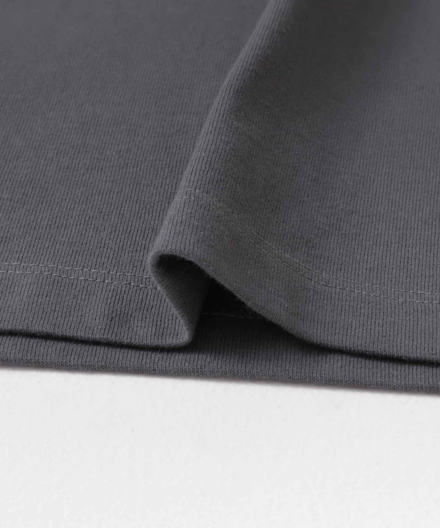 『聯名』HOT STUFF×SENSE OF PLACE 印花T恤 A