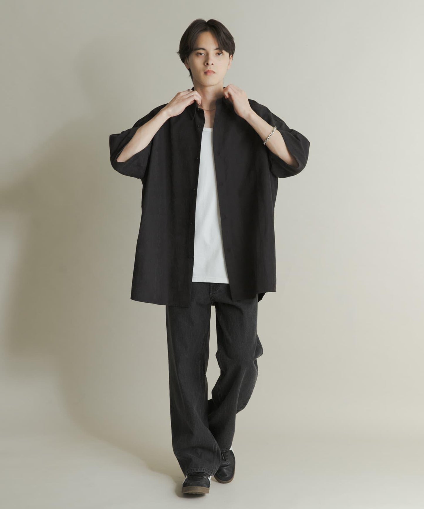 超寬鬆桃色緞面短袖襯衫