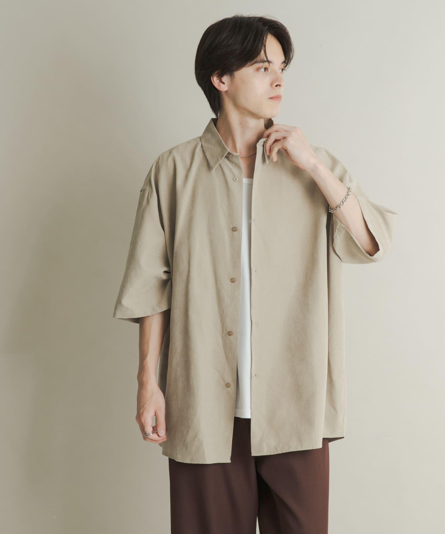 超寬鬆桃色緞面短袖襯衫