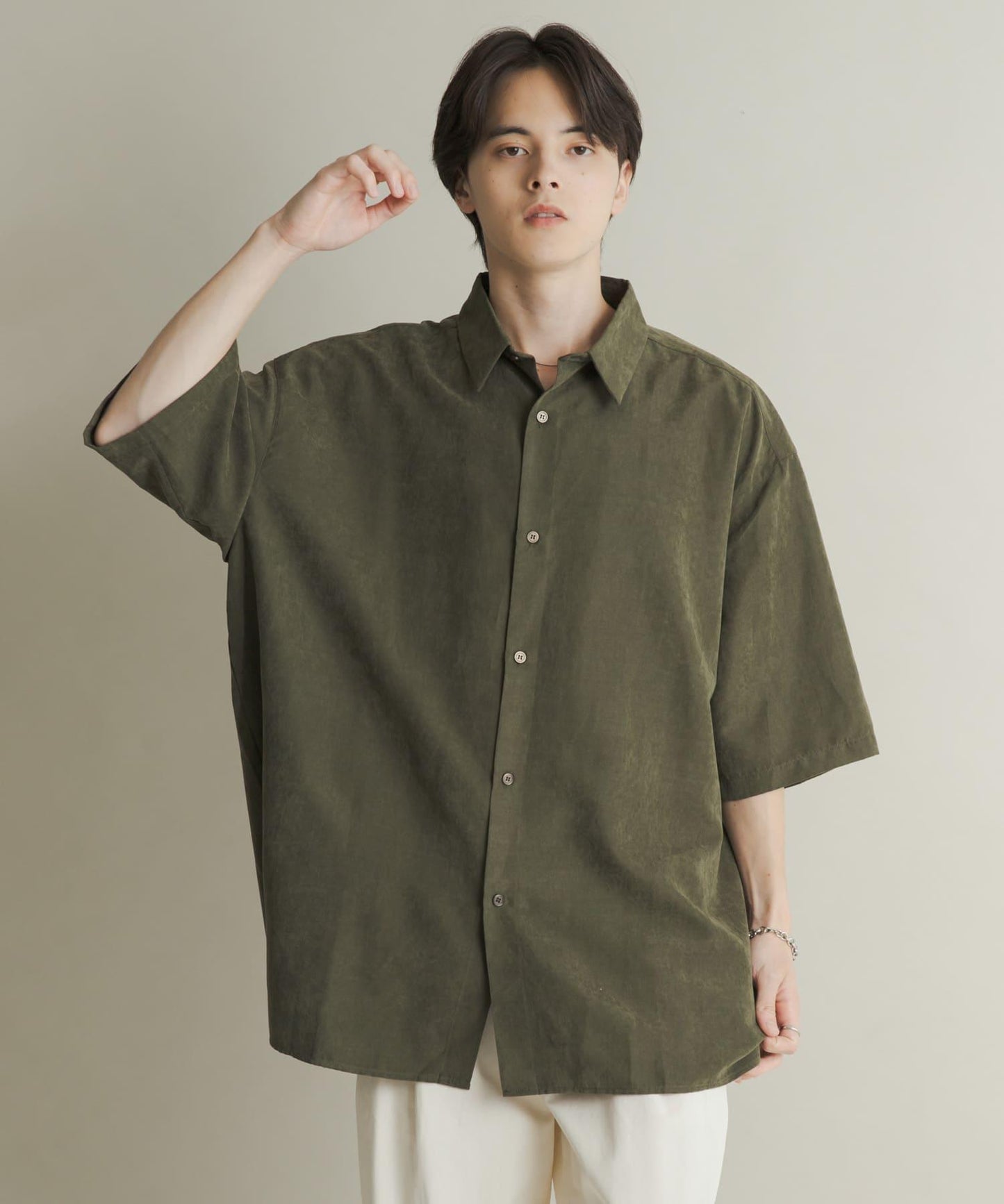 超寬鬆桃色緞面短袖襯衫