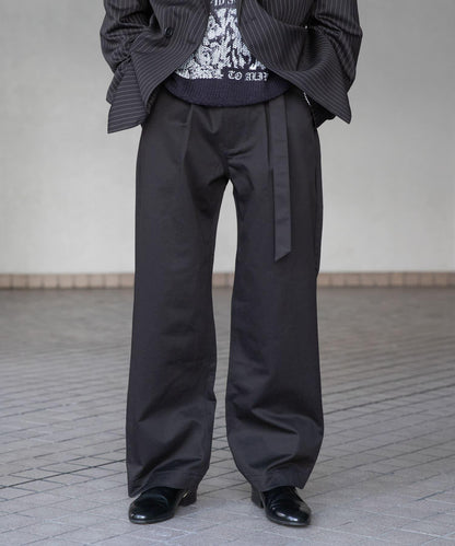 拼色系帶直筒褲