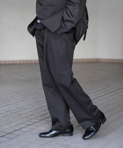 拼色系帶直筒褲