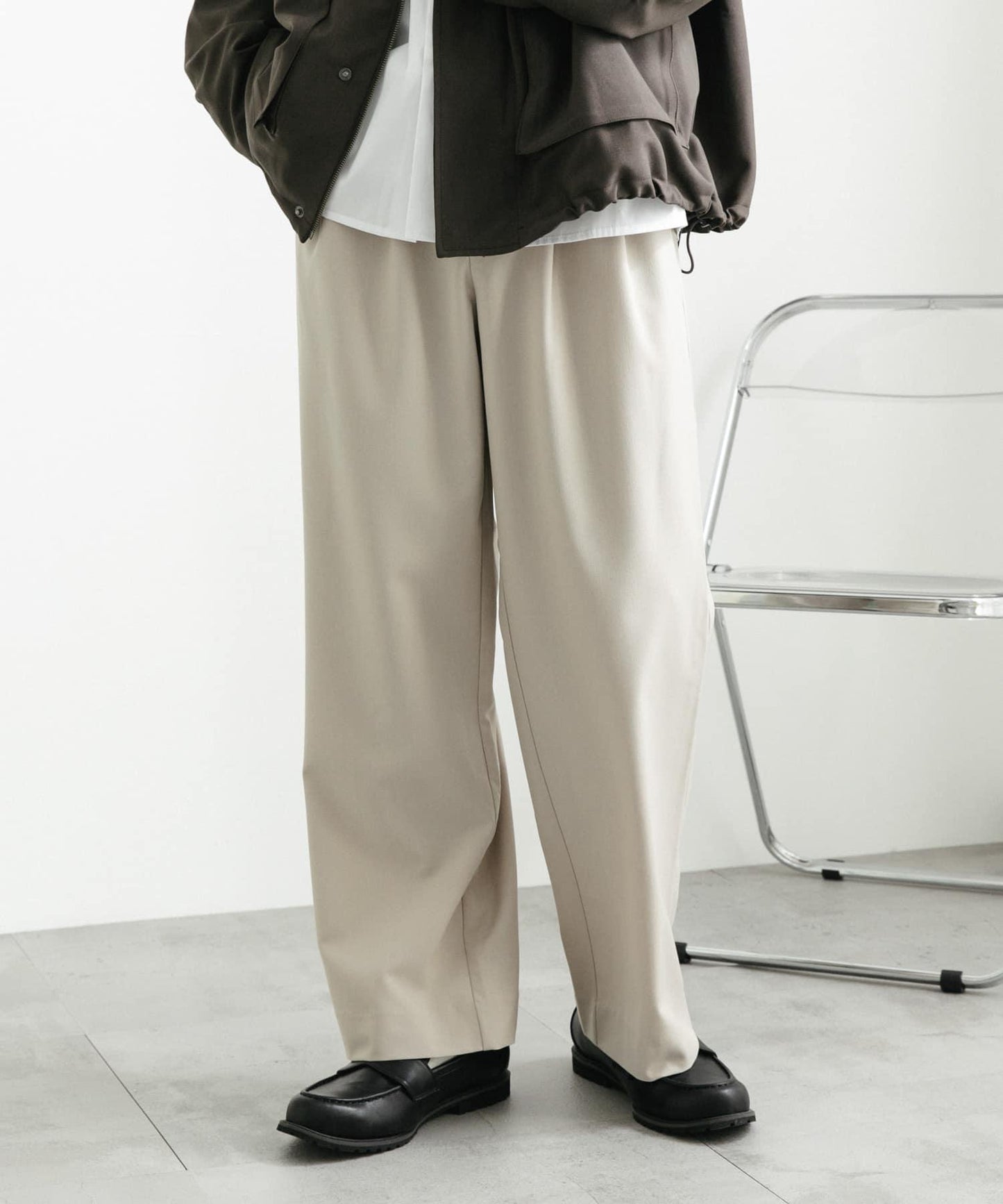 『イージーケア』雙褶寬鬆長褲