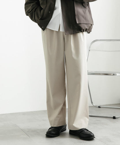 『イージーケア』雙褶寬鬆長褲