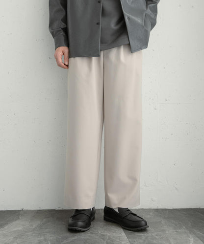 『イージーケア』雙褶寬鬆長褲