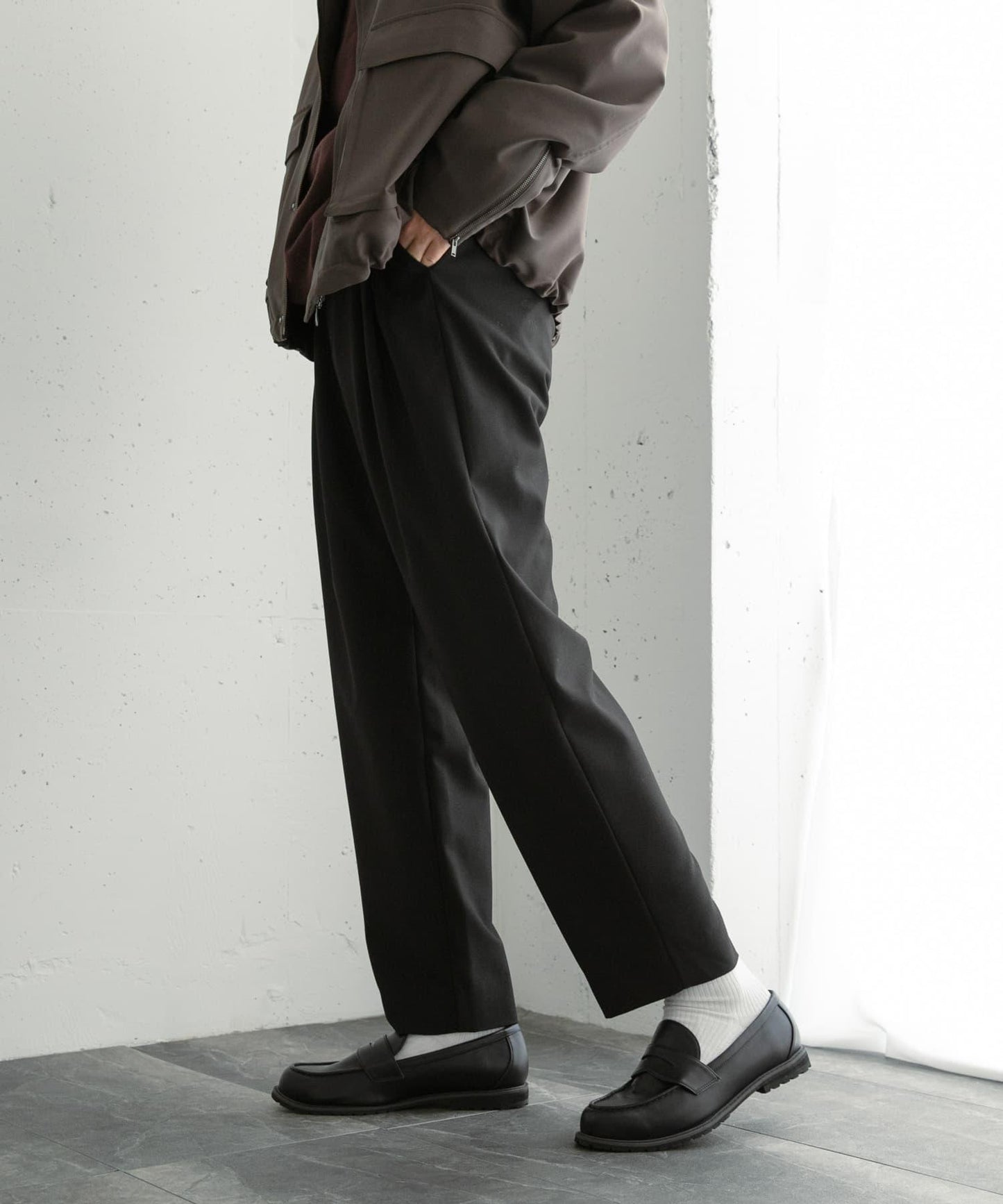 『イージーケア』雙褶錐形褲