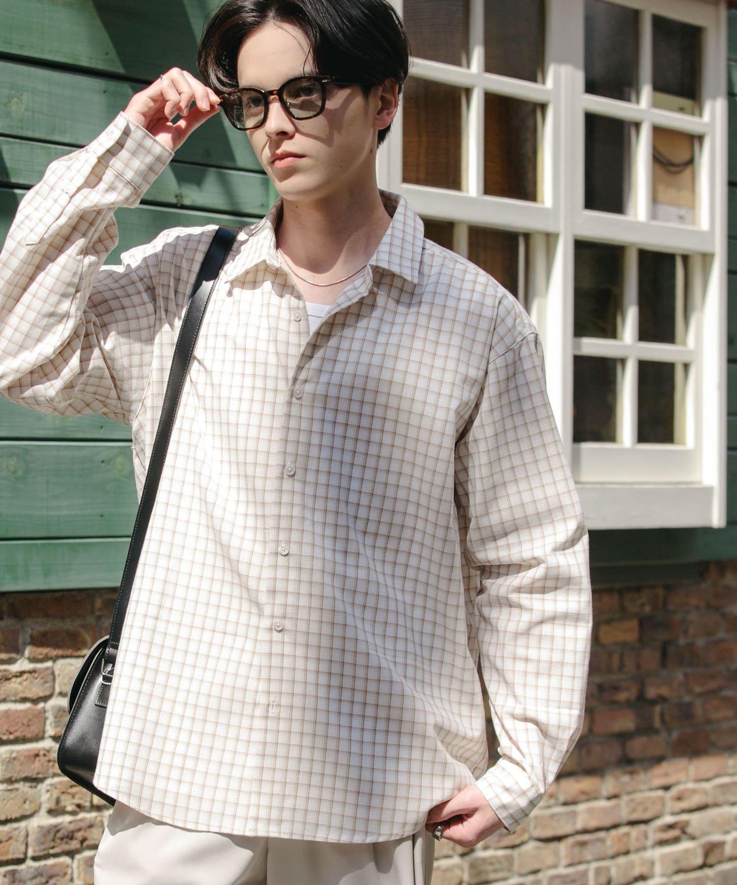 中性格紋寬鬆襯衫