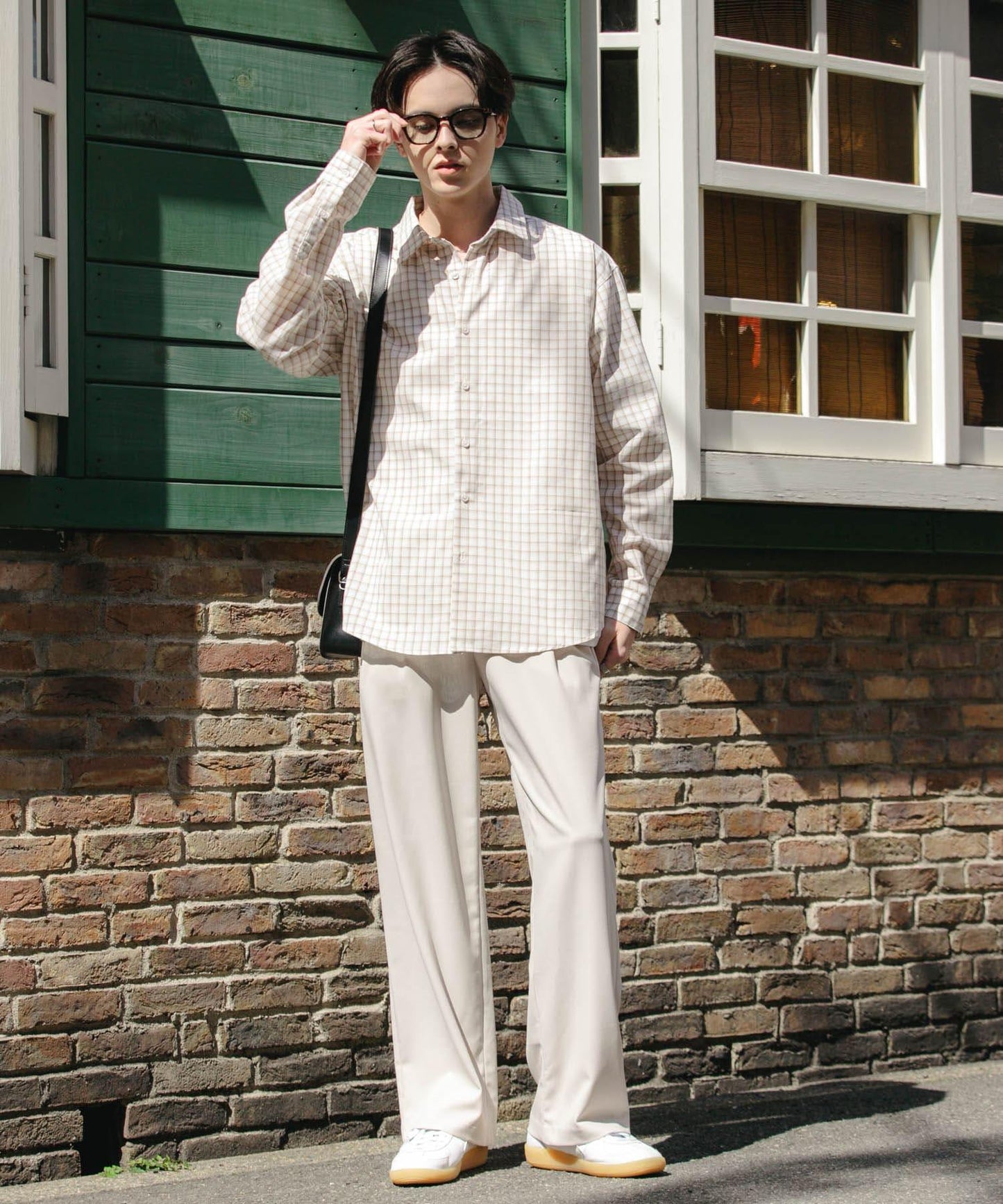 中性格紋寬鬆襯衫