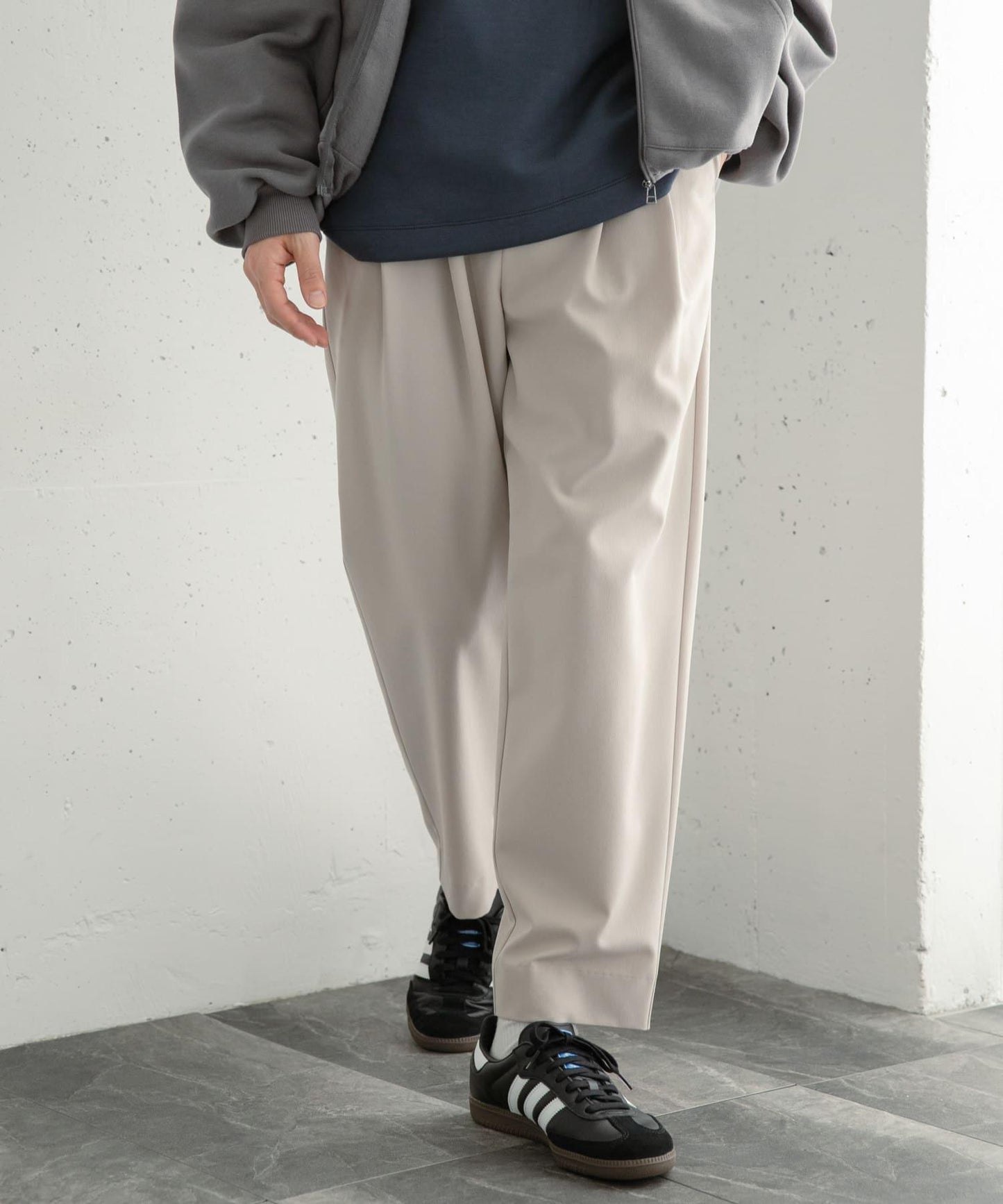 『イージーケア』雙褶錐形褲