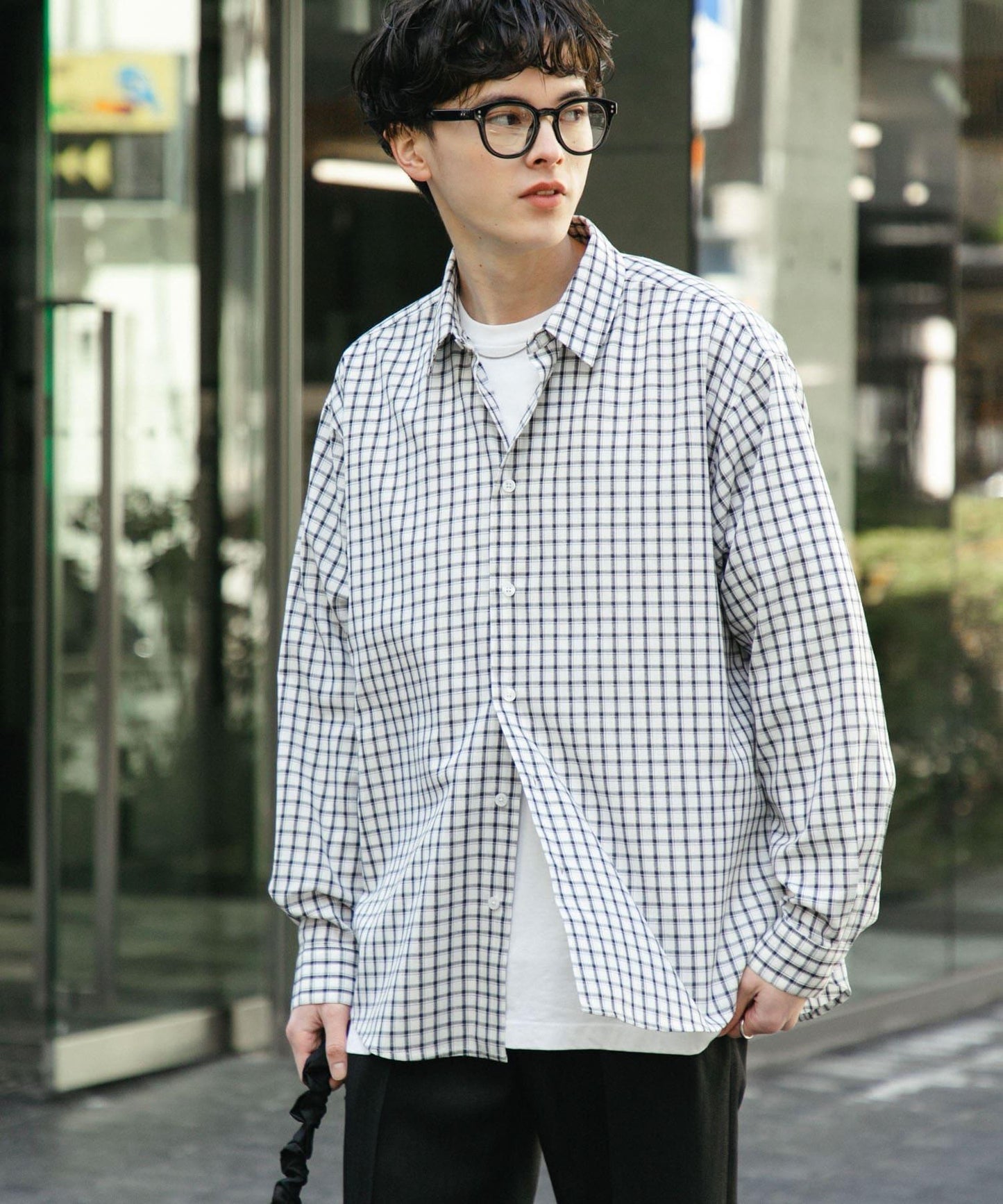 中性格紋寬鬆襯衫