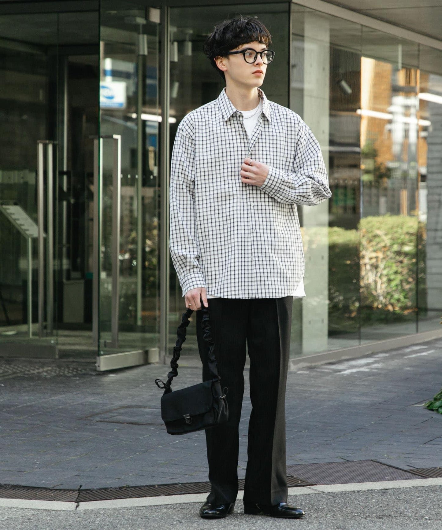 中性格紋寬鬆襯衫