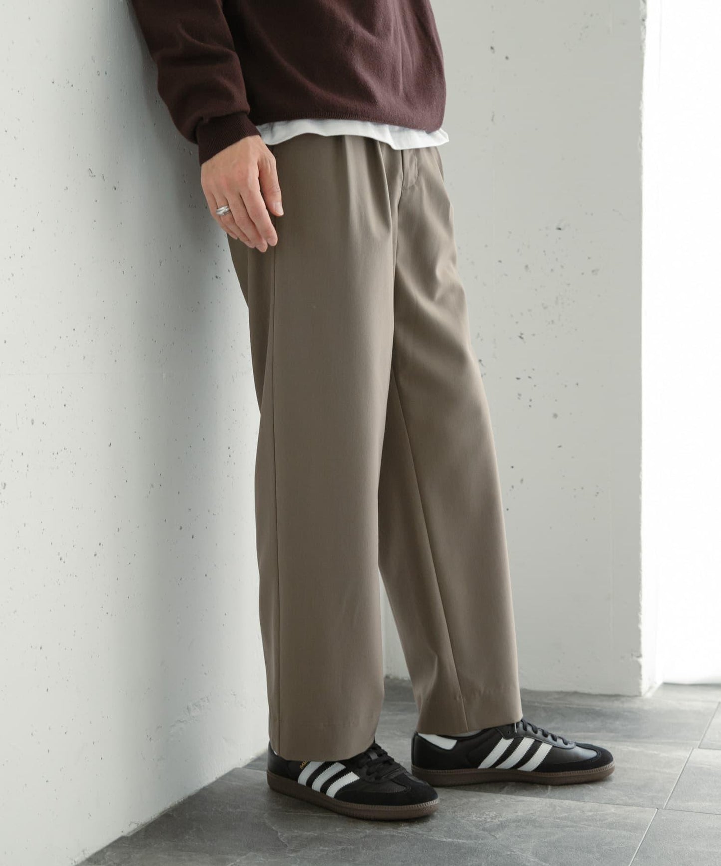 『イージーケア』雙褶寬鬆長褲