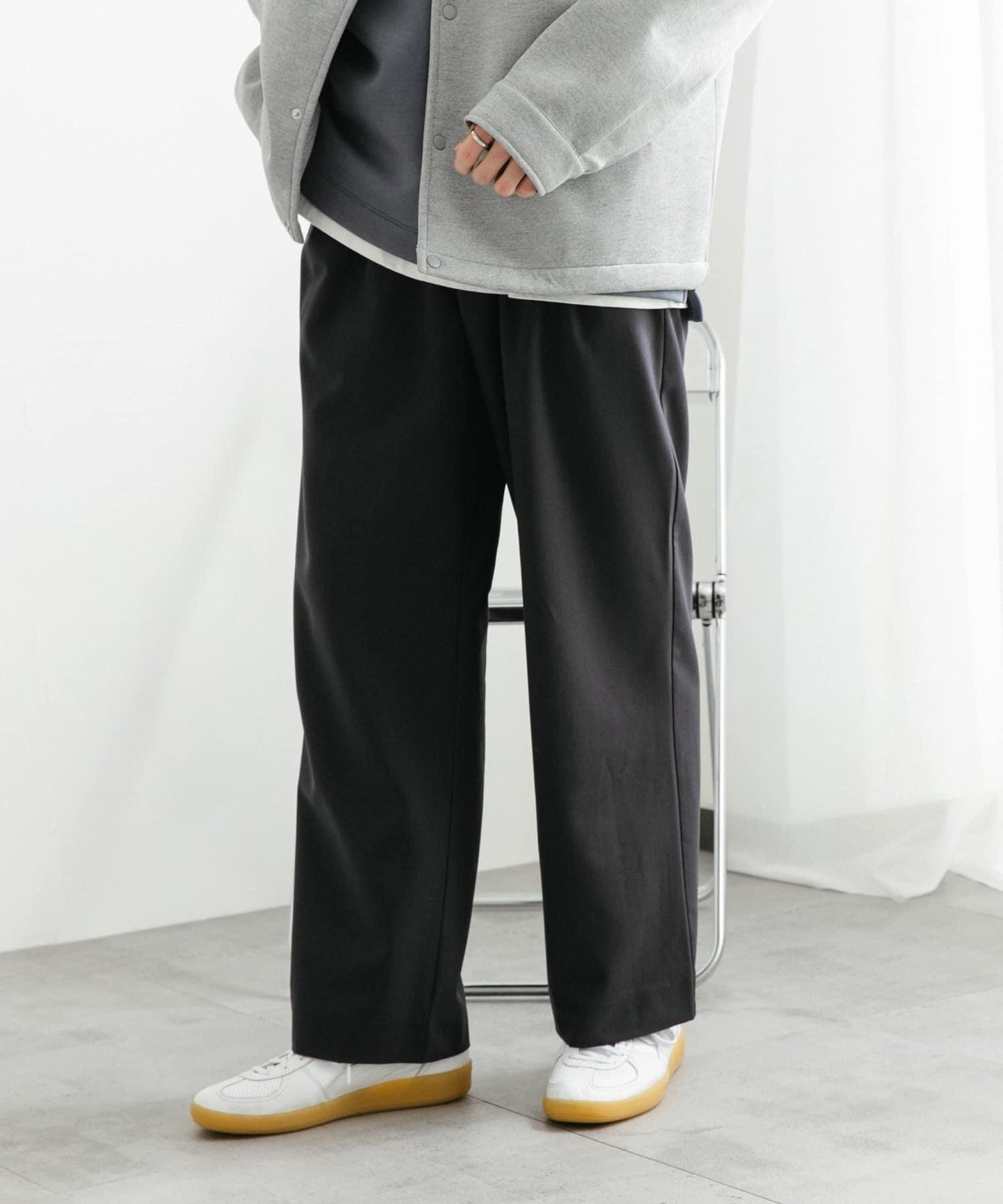 『イージーケア』雙褶寬鬆長褲