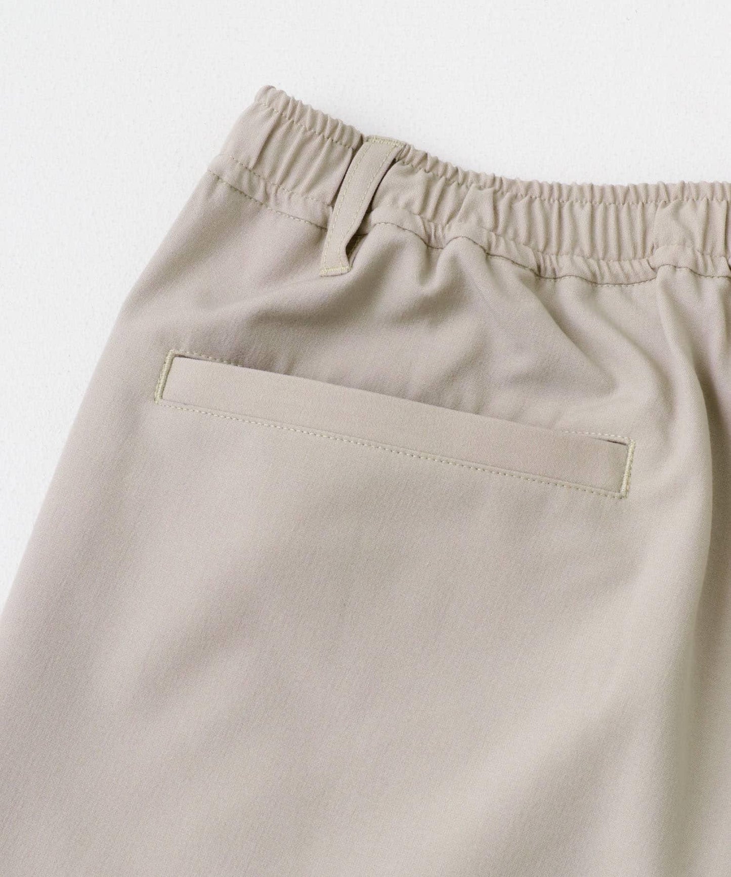 『イージーケア』雙褶寬鬆長褲