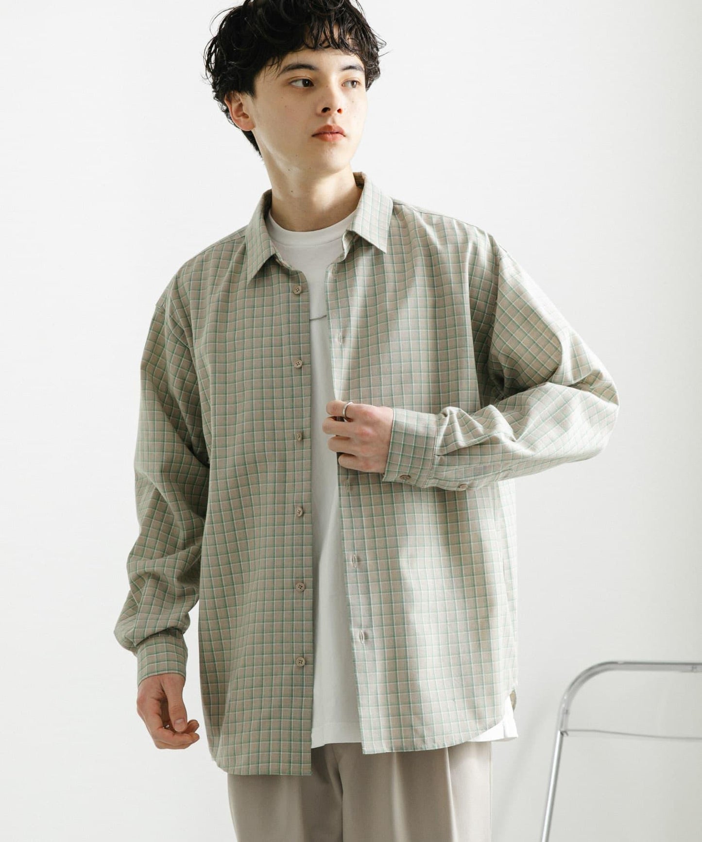 中性格紋寬鬆襯衫