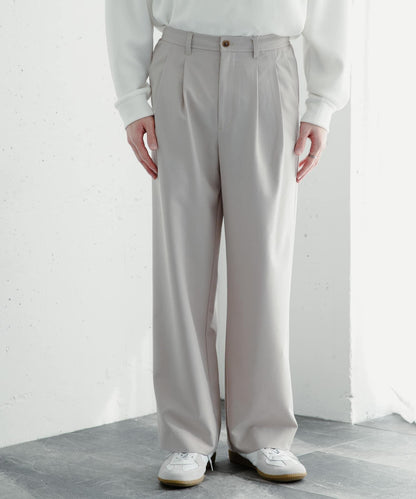 『イージーケア』雙褶寬鬆長褲