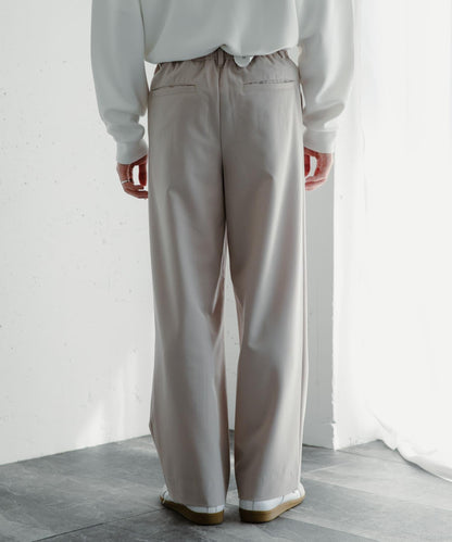 『イージーケア』雙褶寬鬆長褲