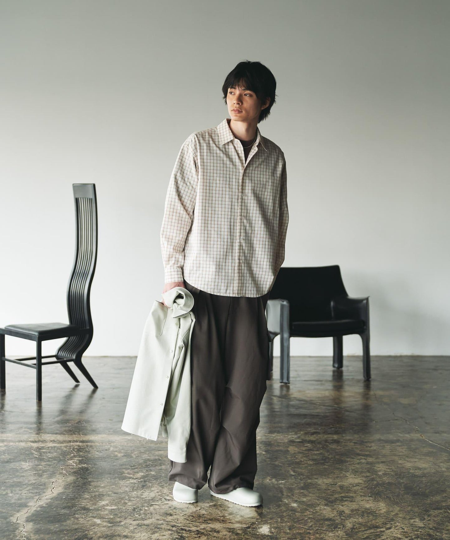 中性格紋寬鬆襯衫