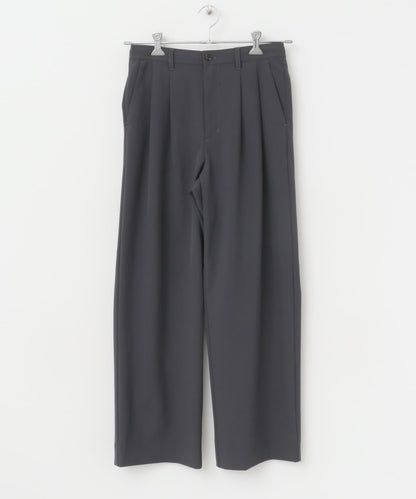 『イージーケア』雙褶寬鬆長褲