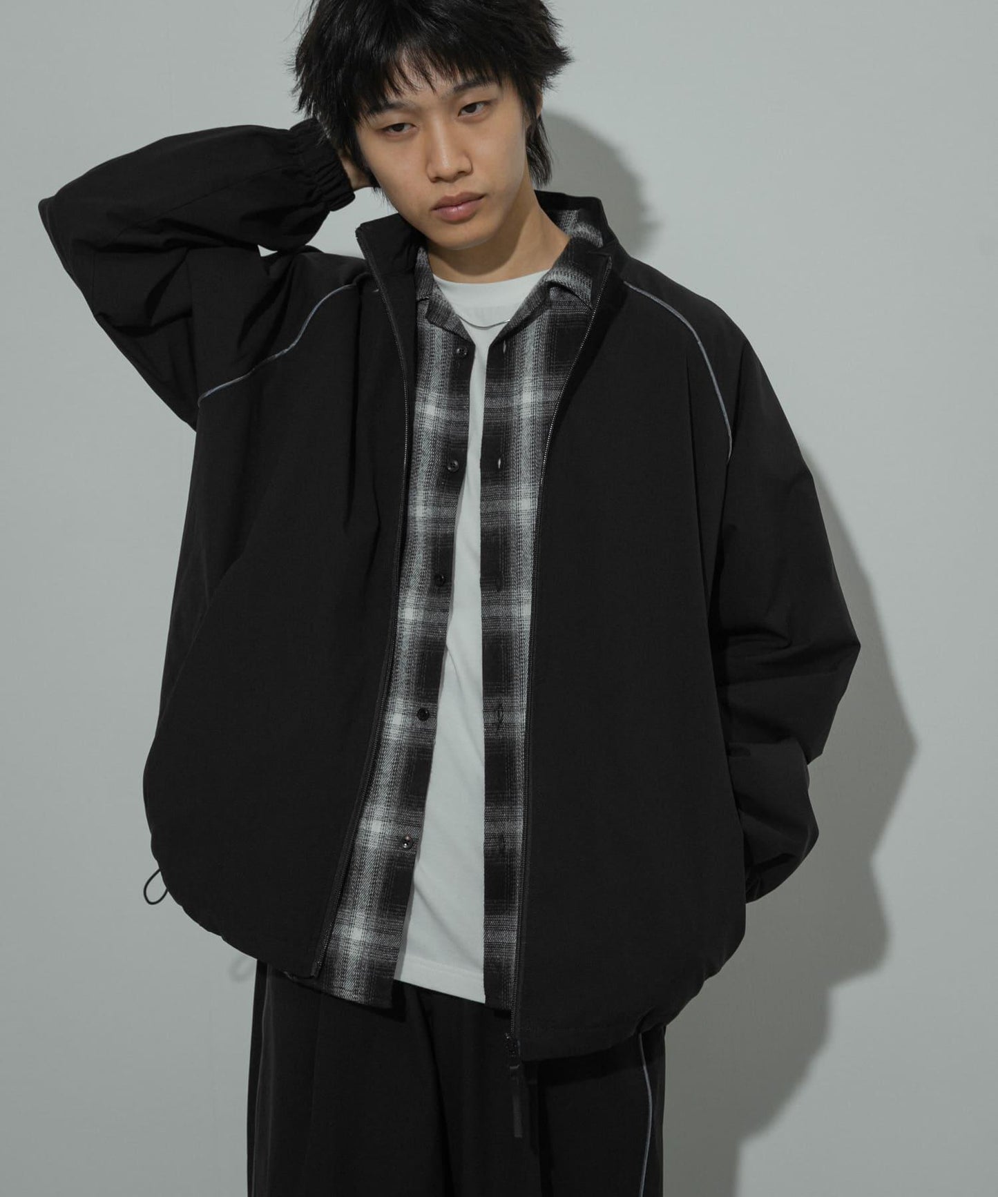 可搭配套裝管道裝飾立領夾克